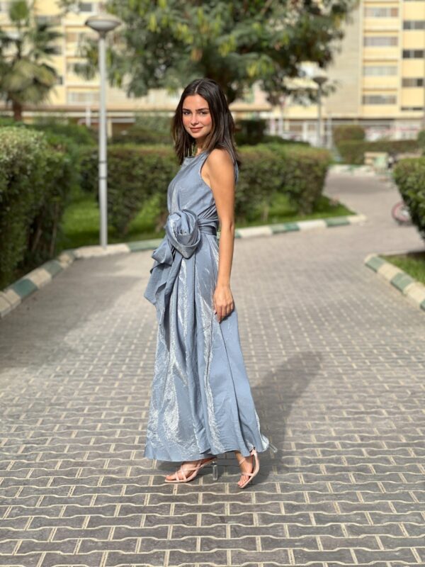 ⁦فستان موديل رقم 929⁩ - الصورة ⁦2⁩